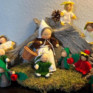 Root children for the seasonal table - bendable dolls - flower children