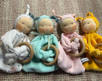 Anello da dentizione a forma di scarabeo in stile Waldorf - anello da dentizione e giocattolo per lo sviluppo delle capacità motorie, 17 cm - bambola - fatto a mano
