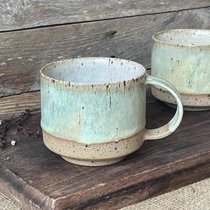Handmade green mug / ceramic coffee cup / Hay green cup / ceramic tea cup / green  mug/ handmade coffee mug /handmade gift