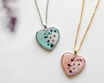 Handmade Pressed Flower Pink/Turquoise Heart Pendant Necklace| Forget Me Not Necklace | Botanical Jewelry