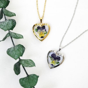 Handmade Locket| Pressed Natural Flower Stainless Steel Heart Locket Necklace| Pansy February Birth Flower Necklace| Botanical Jewerly