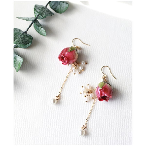 Gedroogde rood roze mini Rose parel kwastje lange oorbellen | Rose Dangle Oorbellen | Bloem bungelen oorbellen | Clip op oorbellen