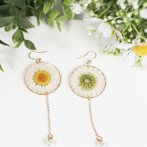 Handmade Pressed Daisy Earrings Dried Flower Daisy With Pearl Dangle Earrings Resin Flower Earrings image 5