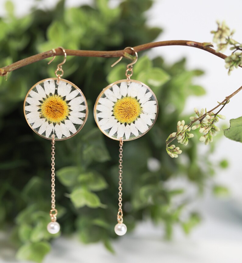 Handmade Pressed Daisy Earrings Dried Flower Daisy With Pearl Dangle Earrings Resin Flower Earrings Long