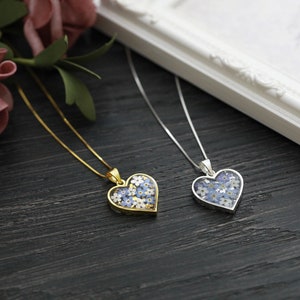 Pressed Flower Forget Me Not 925 Sterling Silver Heart Pendant Necklace Real Flower Resin Heart Necklace Gift for her image 3