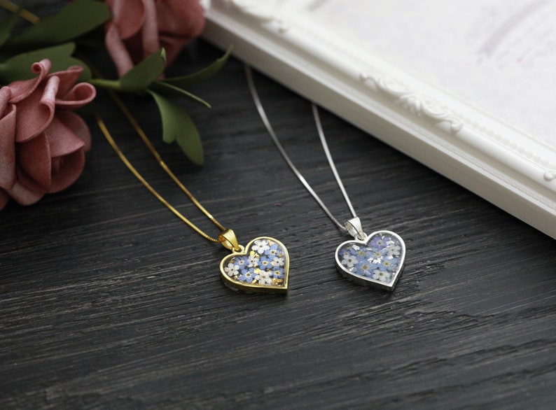 Pressed Flower Forget Me Not 925 Sterling Silver Heart Pendant Necklace Real Flower Resin Heart Necklace Gift for her image 3