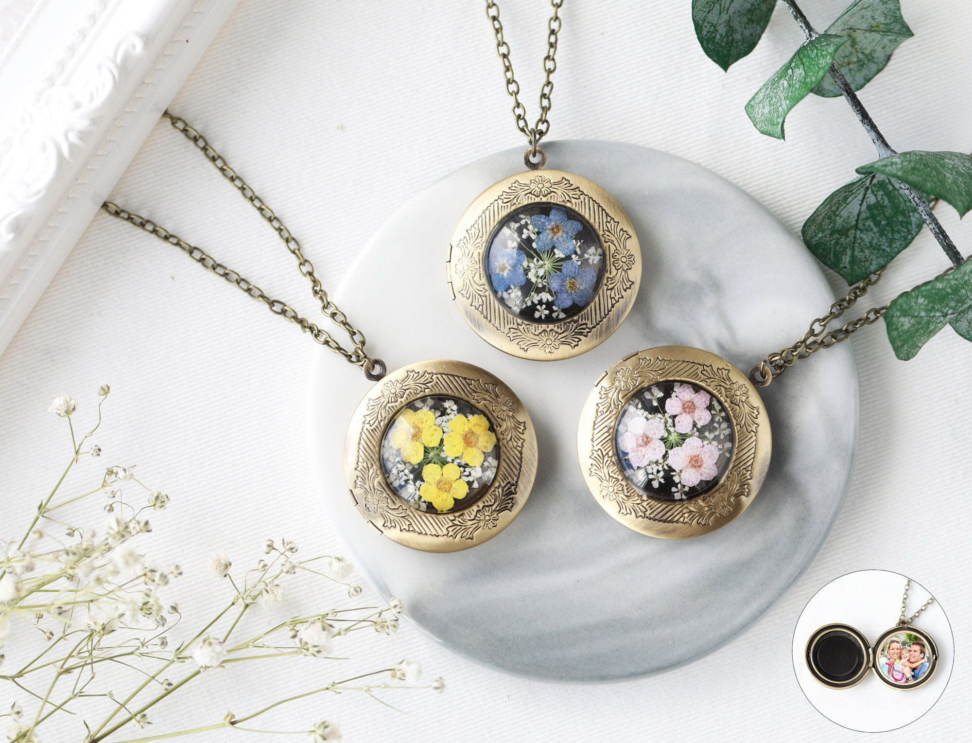 Dried Flower Locket Necklace