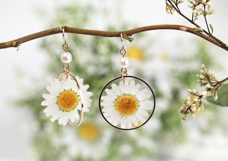 Handmade Pressed Daisy Earrings Dried Flower Daisy With Pearl Dangle Earrings Resin Flower Earrings Short