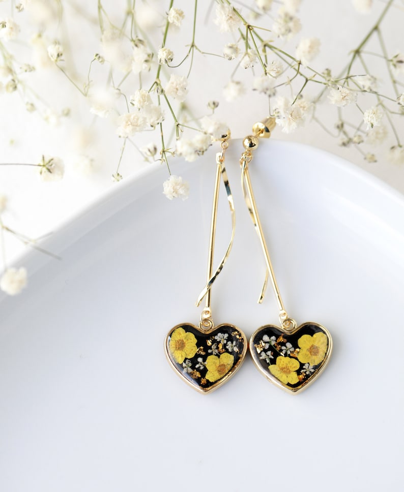 Heart Flower Dangle Earrings Natural Flower Resin Earrings Pressed Flower Earrings Rose Heart Earrings image 3