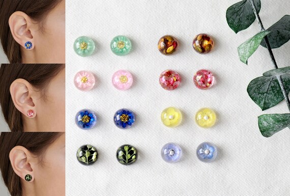 Resin stud earrings hotsell