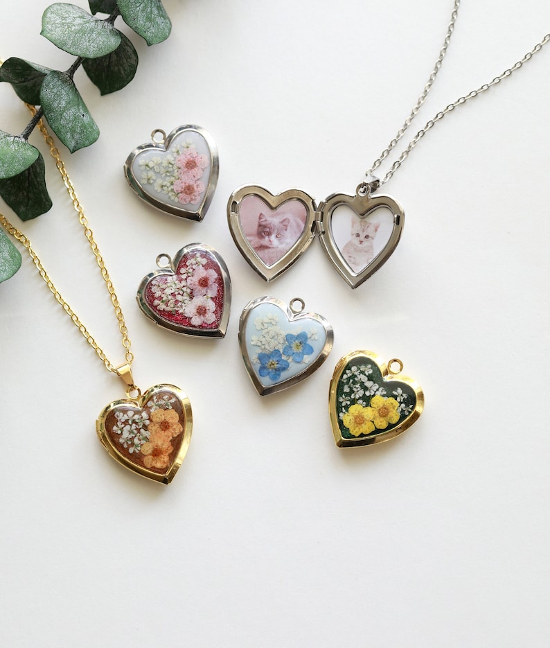 Handmade Pressed Flower Forget Me Not Heart Necklace Stainless Steel Floral Heart Locket with Photo Personalized Gift Mother's day gift image 1