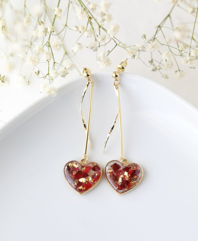 Heart Flower Dangle Earrings Natural Flower Resin Earrings Pressed Flower Earrings Rose Heart Earrings image 5