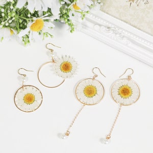 Handmade Pressed Daisy Earrings Dried Flower Daisy With Pearl Dangle Earrings Resin Flower Earrings image 2