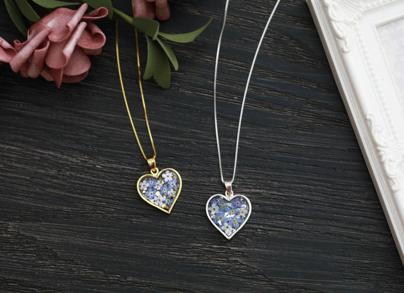 Pressed Flower Forget Me Not 925 Sterling Silver Heart Pendant Necklace Real Flower Resin Heart Necklace Gift for her image 1