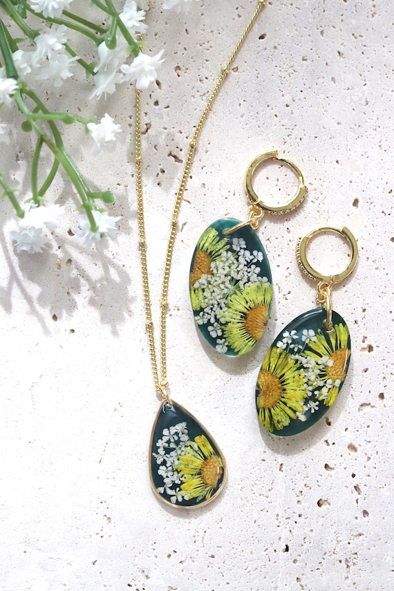 Parure Bijoux Nature : Boucles D'Oreilles + Collier Pendentif - Fleur Pressée Blanche - Neuf Avec Étiquettes