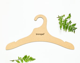 Gepersonaliseerde houten hangers voor volwassenen, resistent duurzaam van TREMPEL