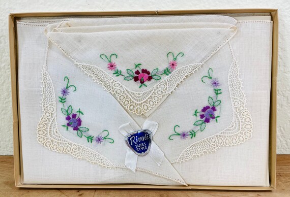 Linen and Lace Handkerchiefs by Rivoli, Boxed Set… - image 3