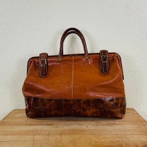 Bolso tote grande de piel marrón de Furla, fabricado en Italia