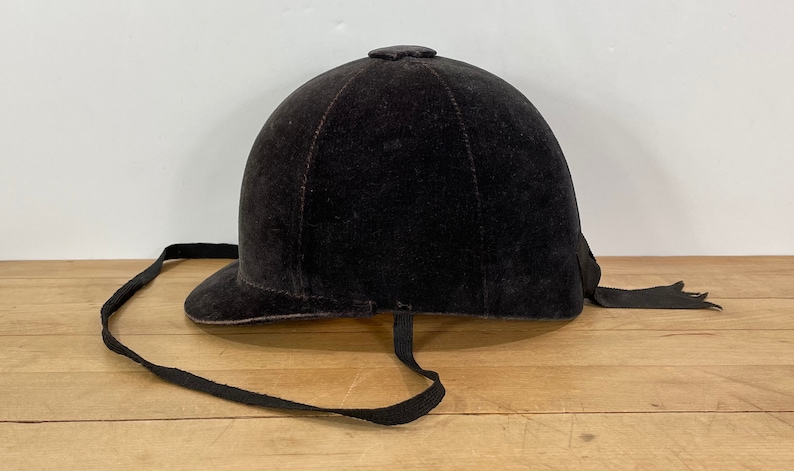 Horse Riding Velvet Hunt Cap Classic English Equestrian Hunting Hat