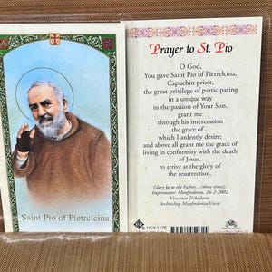 Prayer To Padre St Pio Prayer Cards | Oración a San Pio De Pietrelcina Laminated Cards | 2-Sided Holy Cards English