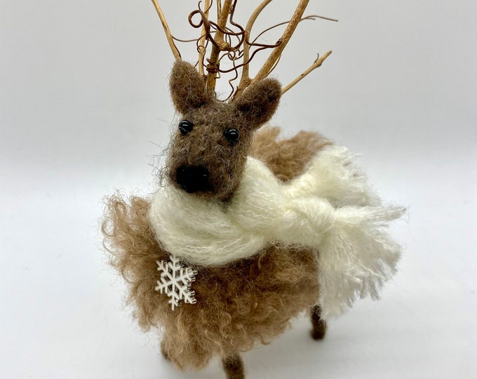 One Brown Felt & Fur Reindeer, 9 Scarf Color Choices, Christmas Holiday