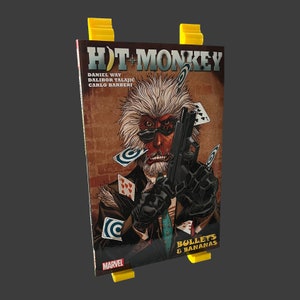 Puede incluir: Una portada de cómic con un mono blanco que lleva gafas de sol y un traje, sosteniendo una pistola. El título del cómic es "Hot Monkey" y el lema es "Bullets & Bananas". El cómic está publicado por Marvel.