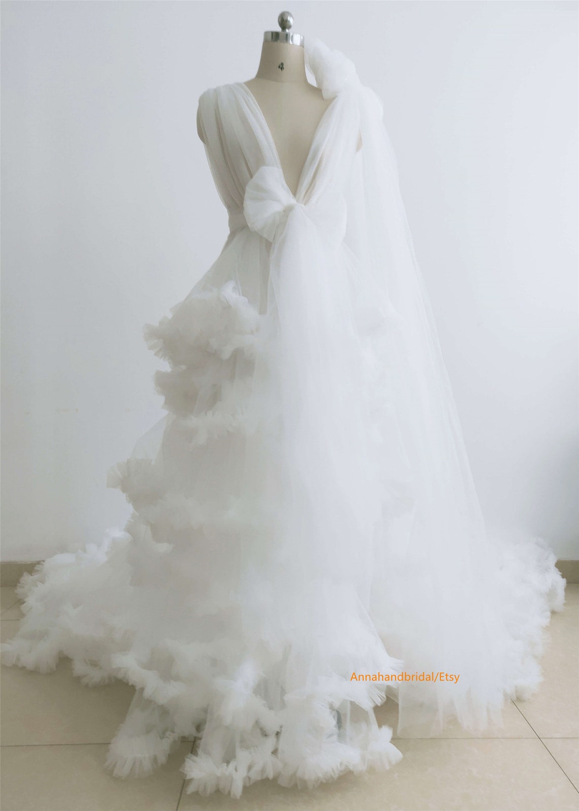 ruffle robe for maternity shoot