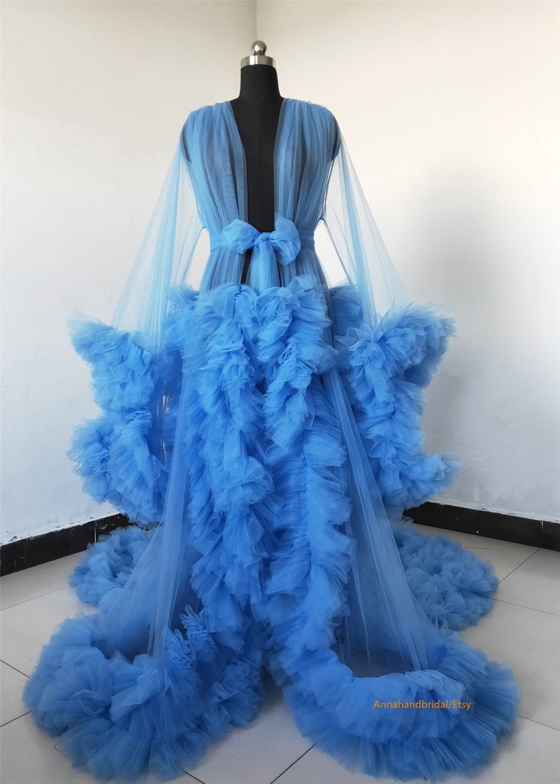 ruffle robe for maternity shoot