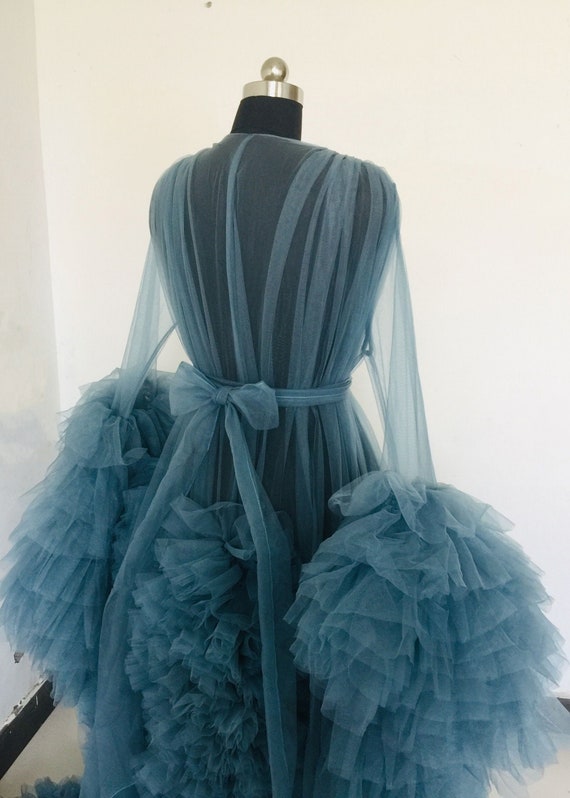 ruffle robe for maternity shoot