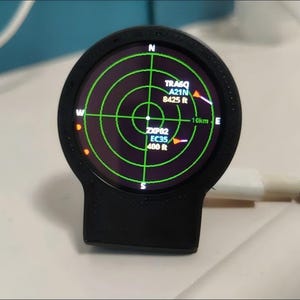 Handmade Aircraft Radar Style Desk Ornament | ADS-B Flight Data Display | Plane Spotter Aviation Decor, Pilot Gift-USB cable power
