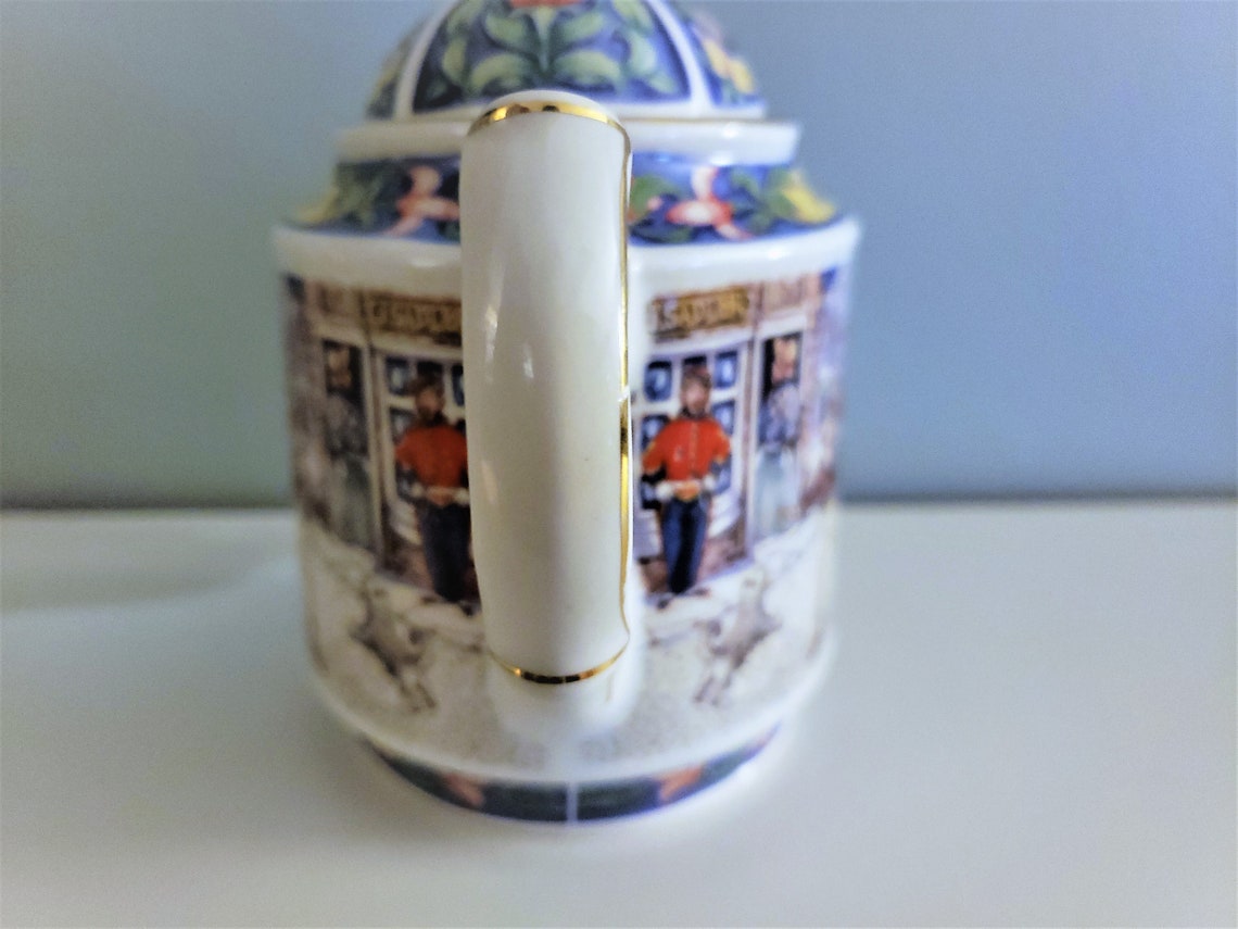 Sadler Teapot Oliver Twist Teapot Charles Dickens Tea Pot Etsy