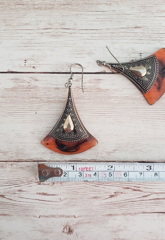 Tortoise Shell Swirl Lucite Dangling Earrings - image 6