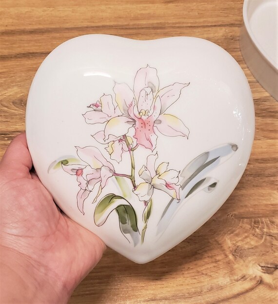 Heart Shaped Japan Ceramic Orchid Floral Jewelry … - image 2