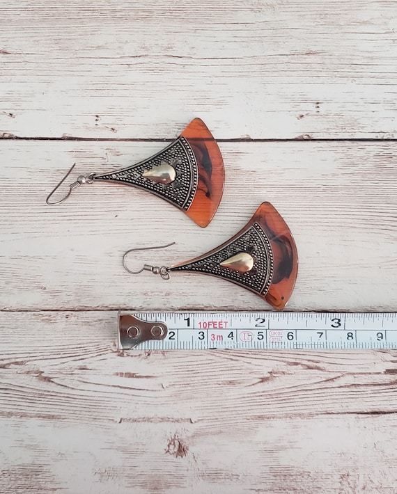 Tortoise Shell Swirl Lucite Dangling Earrings - image 5