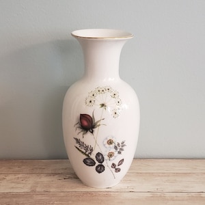 Royal Porcelain Bavaria KPM 394/2 German Floral White Vase