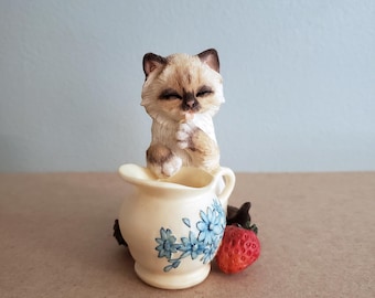 Country Artists Cat, Country Artist Cat Figurine, Country Artist