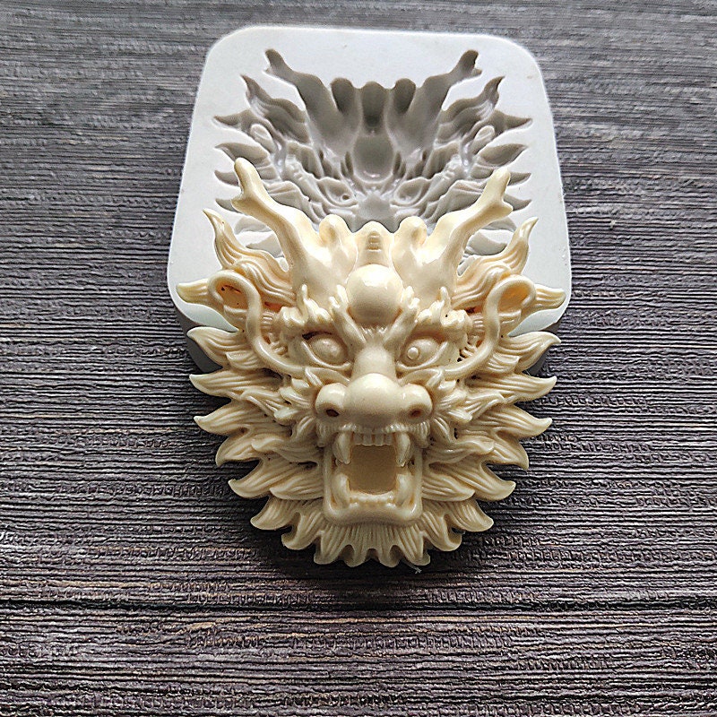  Delidge 3 Pieces Dragon Candy Mold Silicone Molds Flying Dragon  Fondant Mold Cute Animal Dragon Chololate Soap Mould Sugarcraft Baking  Moulds Tool for Cake Decorating : Home & Kitchen