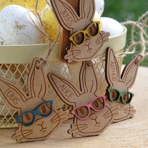 Personalized wooden Easter bunny decoration. Wooden Easter bunny tag with first name. Easter table decoration