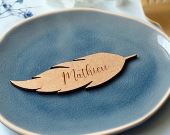 Personalized place card Feather in wood for decoration. Country wedding place card