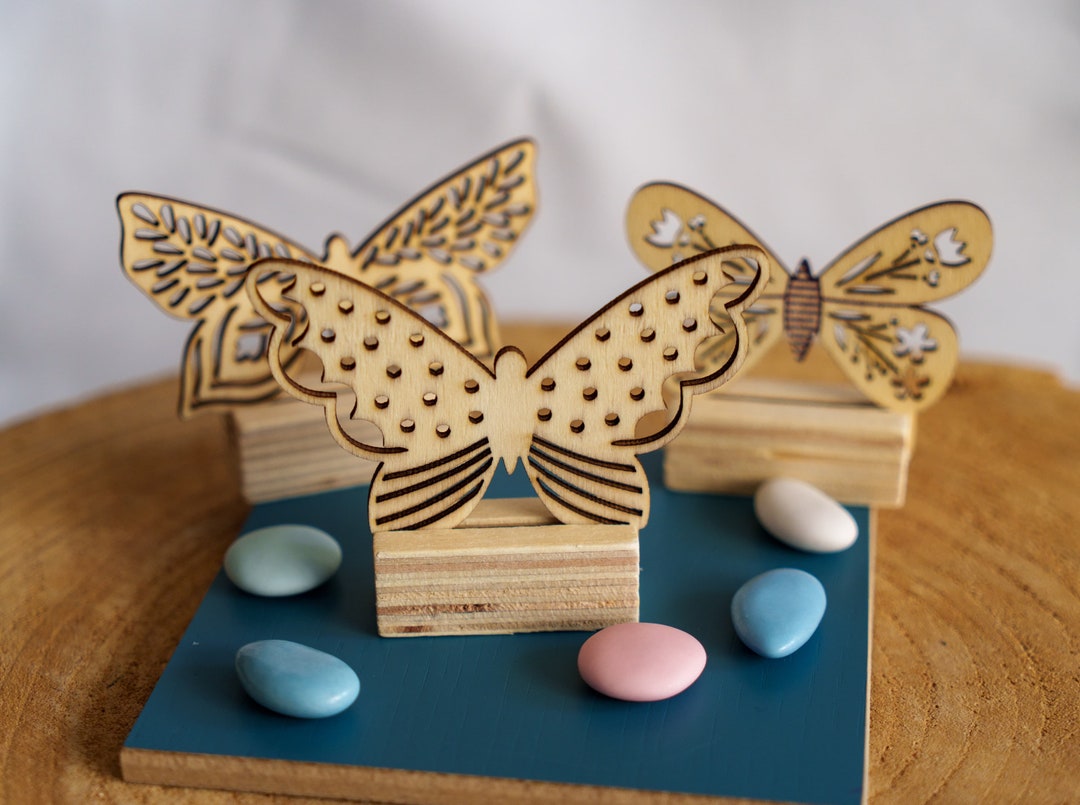 Set of 6 Butterfly Place Cards to Personalize in Wood. Butterfly Place ...
