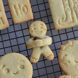 Mandel-Lebkuchenmann-Weihnachtsausstecher - Lebkuchen-Weihnachtsausstecher. Weihnachtsplätzchenausstecher. Weihnachtsplätzchenausstecher.