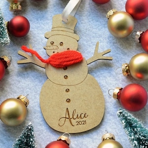 Personalized wooden Christmas decoration Snowman. Wooden decoration with first name. Christmas tree decoration. Christmas Ornament.