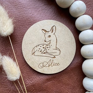 Carte Prénom Bébé en bois Faon - Annonce prénom naissance. Décoration chambre Bébé Forêt