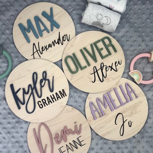 Baby Name Sign, Baby Announcement Hospital Sign, Baby Shower Gift, Photo Prop, Wooden Nursery Decor, Boy Name, Girl Name Circle Sign, Round