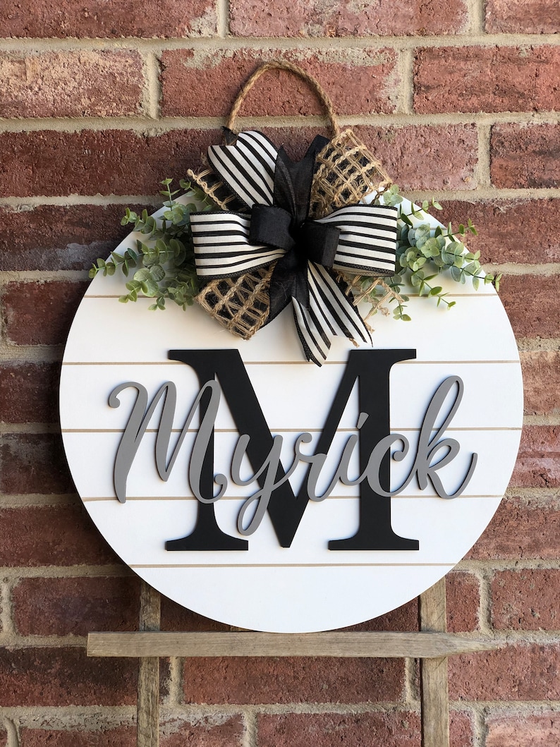 Front Door Decor, Personalized Door Hanger, Family Name Door Hanger, 3D Lettering, Family Name Sign, Porch Decor, Wood Round, Wedding Gift image 1