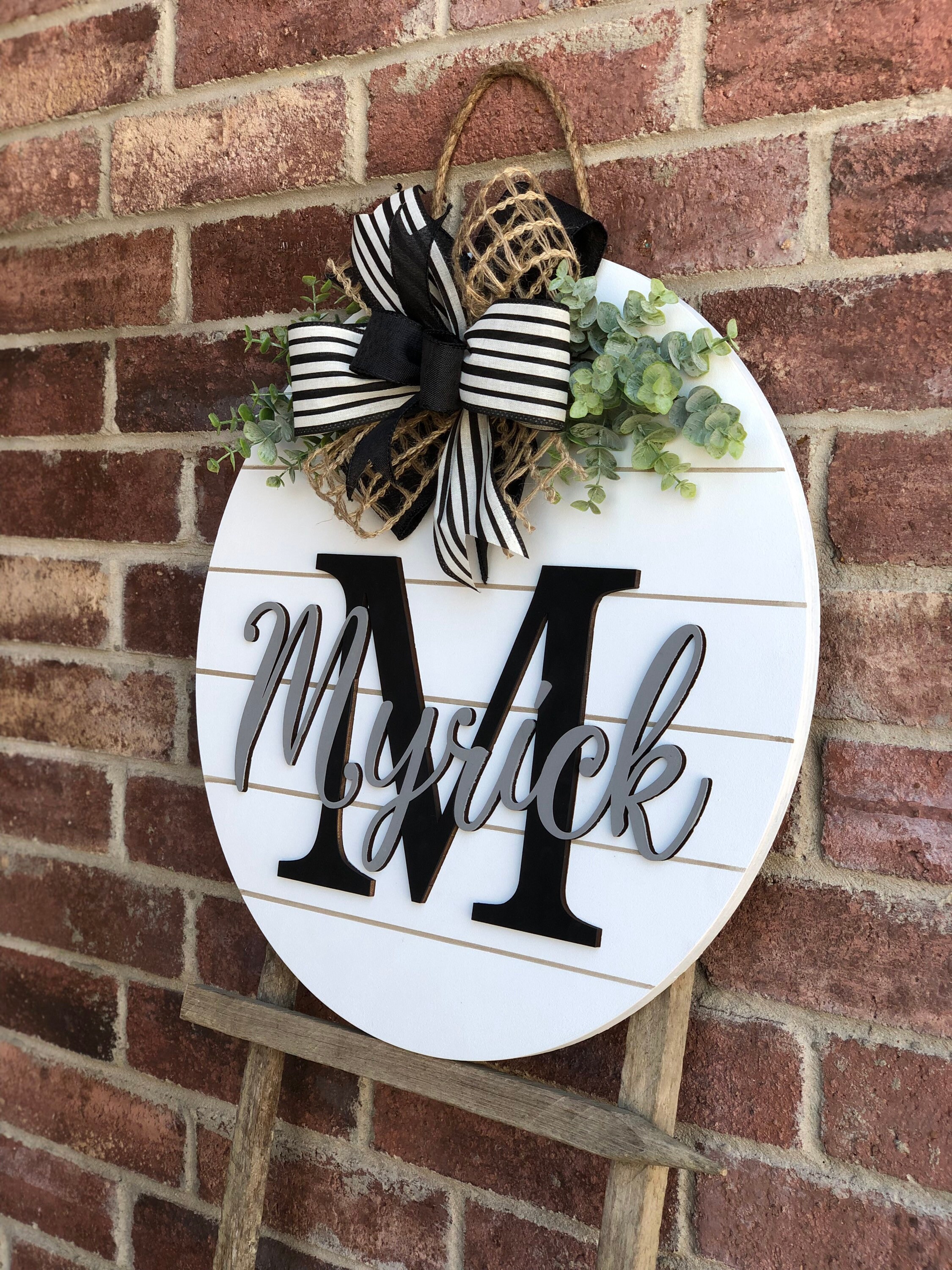 Front Door Decor, Personalized Door Hanger, Family Name Door Hanger, 3D Lettering, Family Name Sign, Porch Decor, Wood Round, Wedding Gift