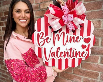 Be Mine Valentines Day Door Hanger Wreath, Valentines Decor, Valentine’s Wreath Porch Decor, Home Decor, Valentine Farmhouse Decor, Gift