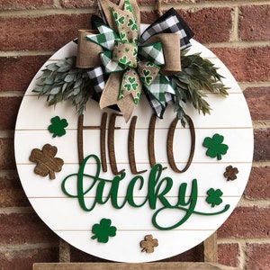 Front Door Decor, St Patrick’s Day Door Hanger, Hello Lucky Green Wreath Front Door Sign, Farmhouse Home Decor, Spring Porch Decor, Outdoor