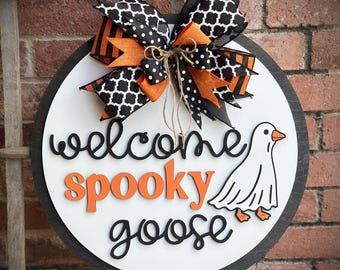 Welcome Spooky Goose Halloween Front Door Decor, Halloweeen Door Hanger, Spooky Halloween Decor, 3D Lettering, Fall Decor, Halloween Wreath
