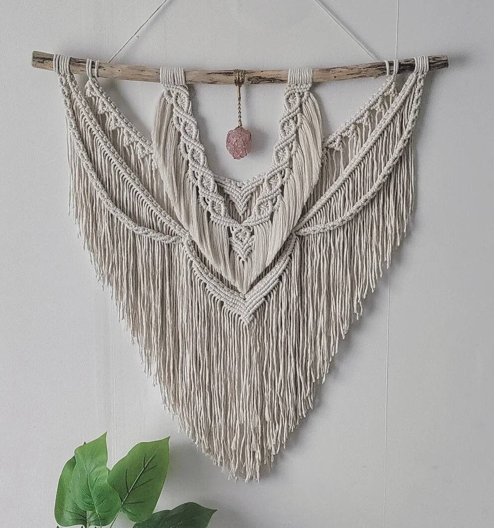 Grand Macramé Écru et Quartz Rose